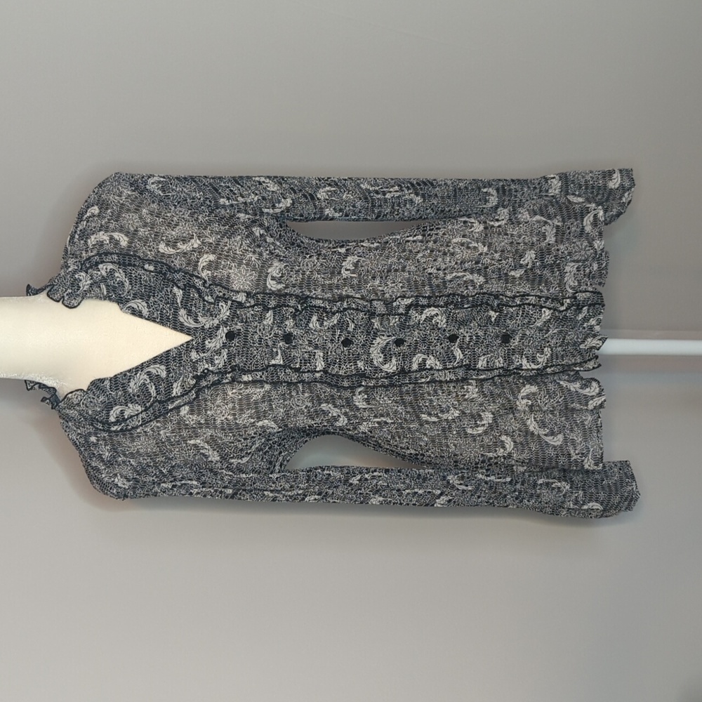 Apt 9 black & white lace ruffle blouse button up